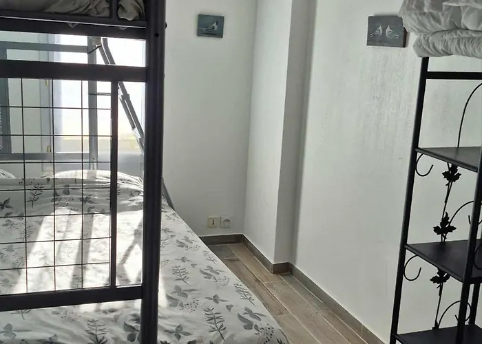 Maison 100m de la plage avec parking securise plus fibre optique internet