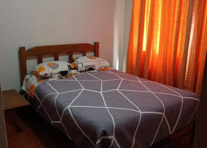 Casa Halcones Huachipa Familia & Eventos