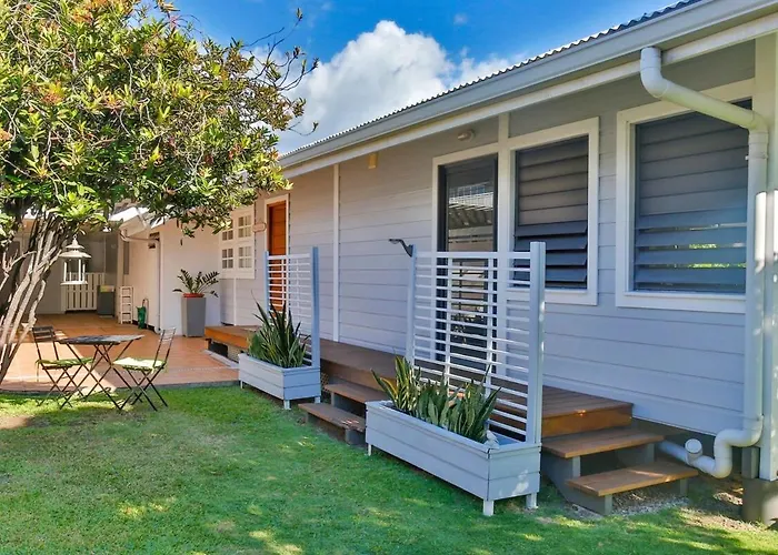Tropical Cocoon With 2 Bedrooms