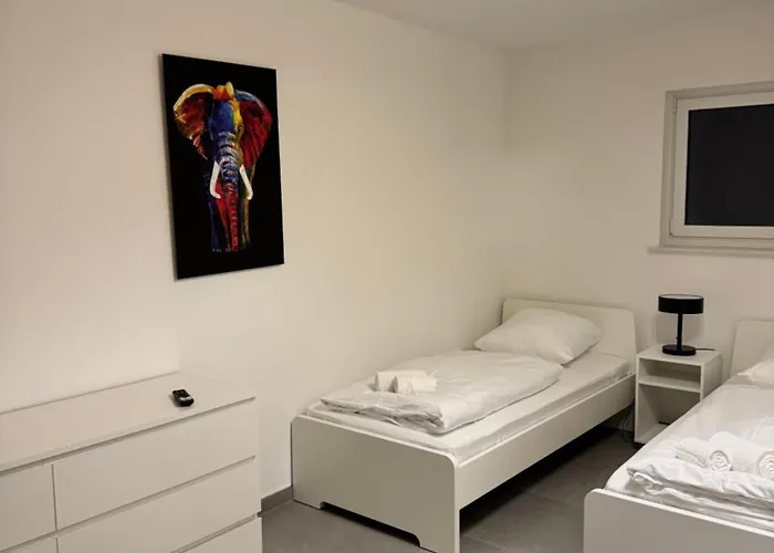 Uz Villa 11 - Laatzen 10 Minutes To Hannover Messe 140Qm Modern Living Self-Check-In Wifi Parking