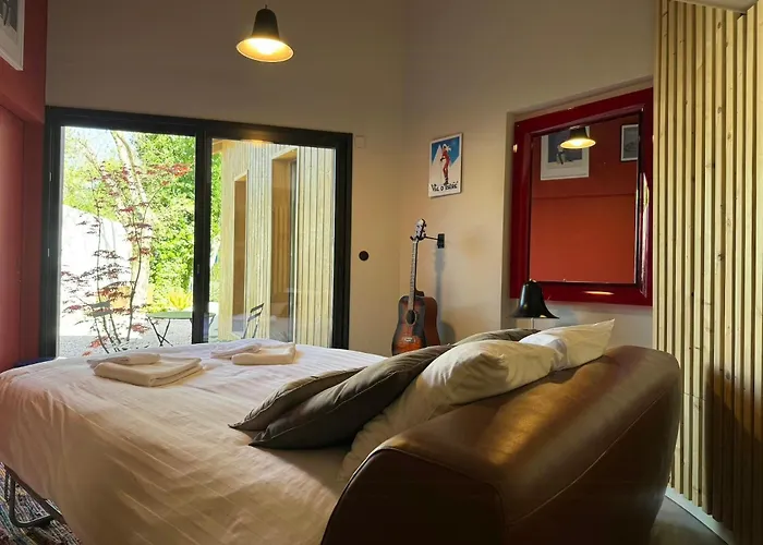 Superb Contemporary Villa Near Montpellier