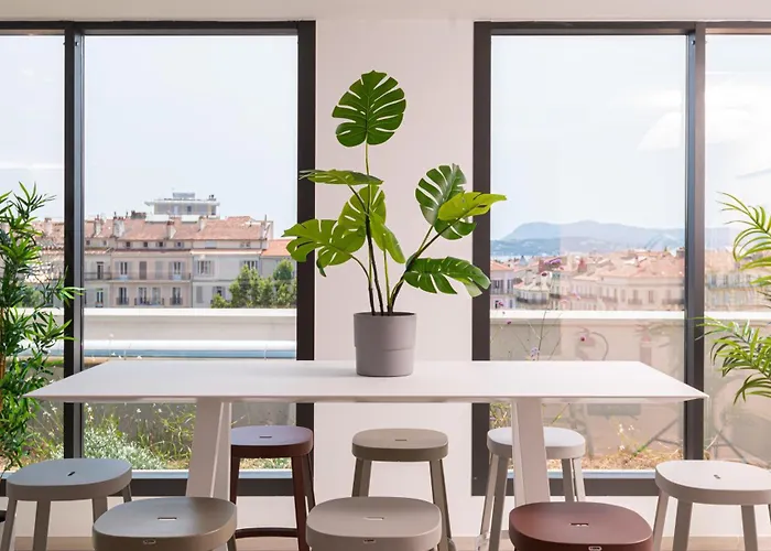 Apparthotel Privilodges Toulon Centre Gare