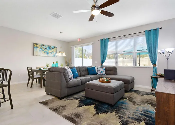 Four Bedrooms Townhome 5161