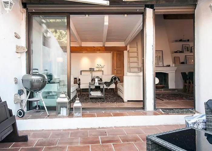 A Classic Stone House In Provence