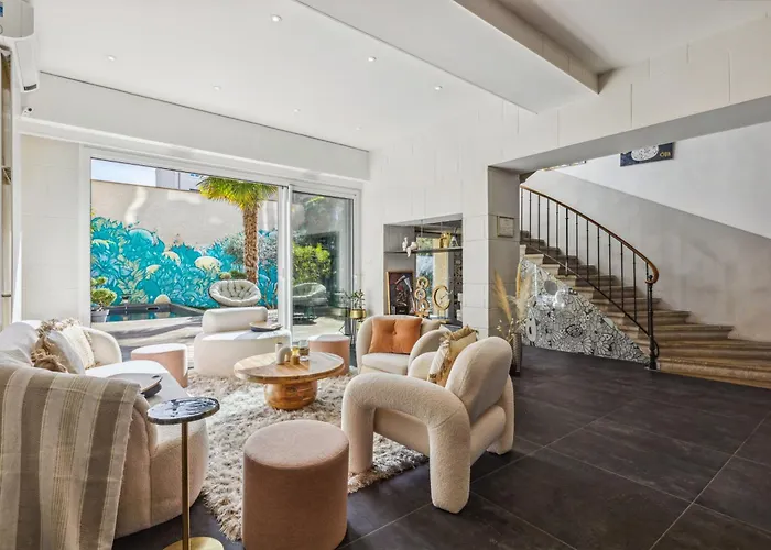 Maison d'exception au coeur de Lyon avec piscine