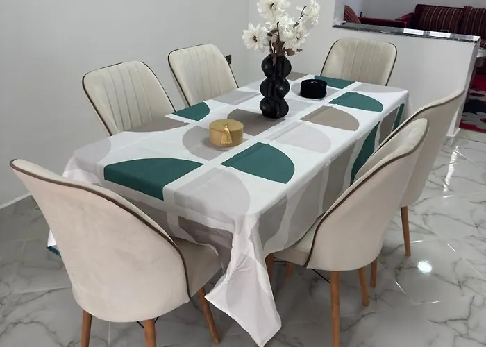 Maison de vacances spacieuse avec jardinet, parking, wifi - Marina de Salé