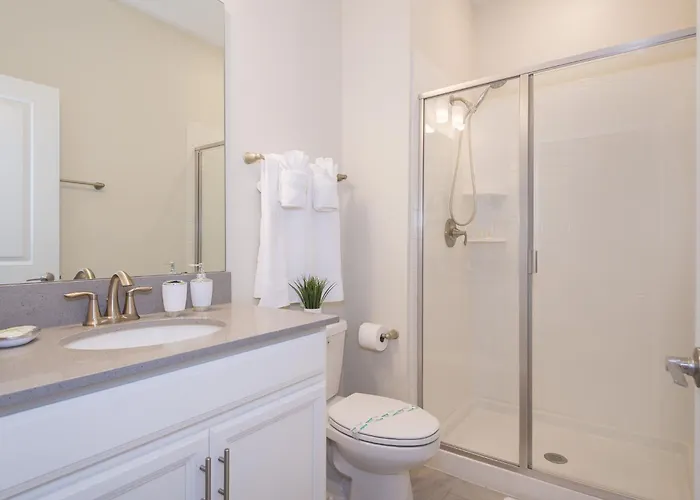 Stunning Townhouses 5 Minutes Away Disney!