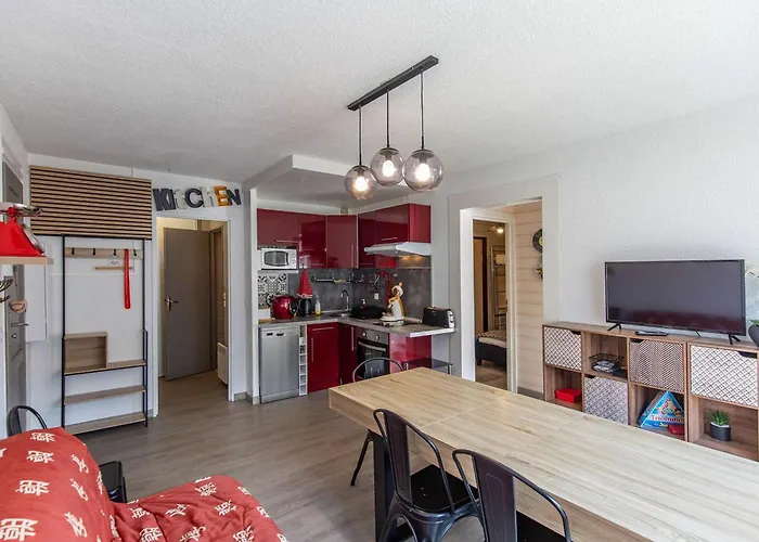 Chalet mitoyen avec terrasse et parking à Cauterets - FR-1-401-269