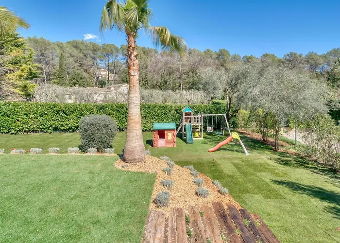 Villa in Roquefort-les-Pins