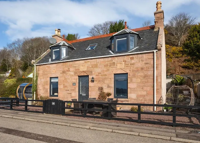 Shore View Cottage