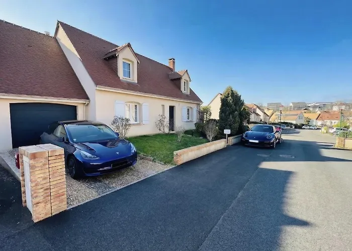 Maison Au Mans, 6 Pieces, 8 Personnes