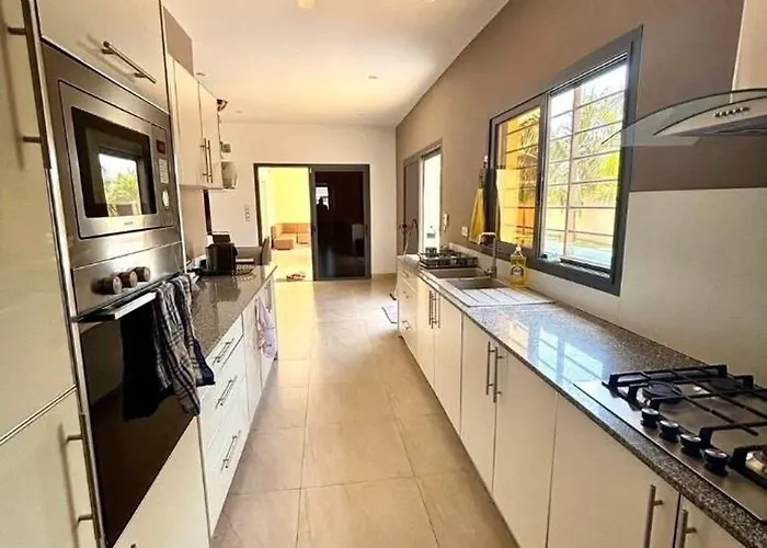 Villa luxueuse à ngaparou saly center