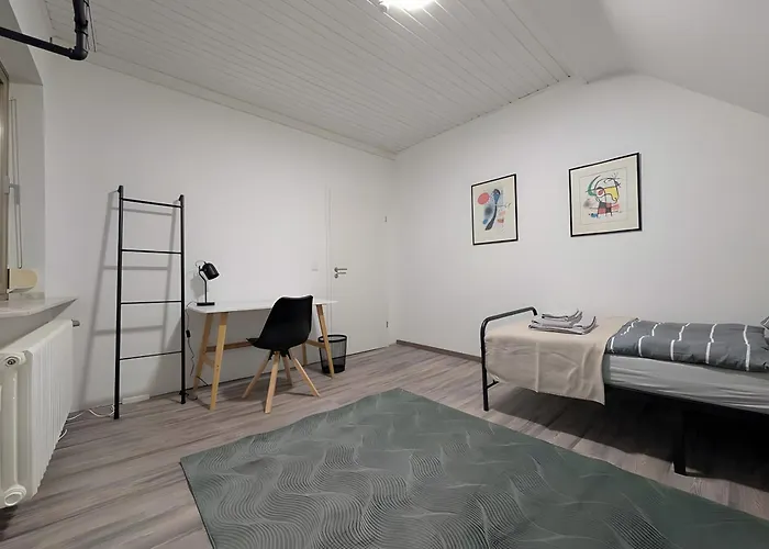 Cozy House With Partyroom