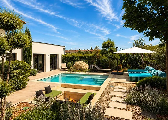 Villas de Provence - Maison avec piscine chauffée Nirvana Pop Art