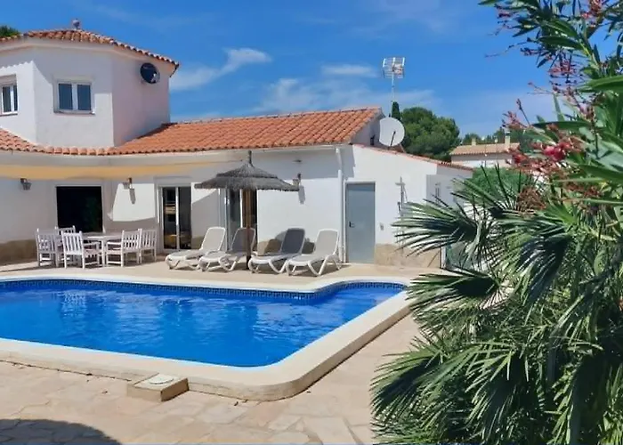 Villa Voor 8 Personen Met Zwembad