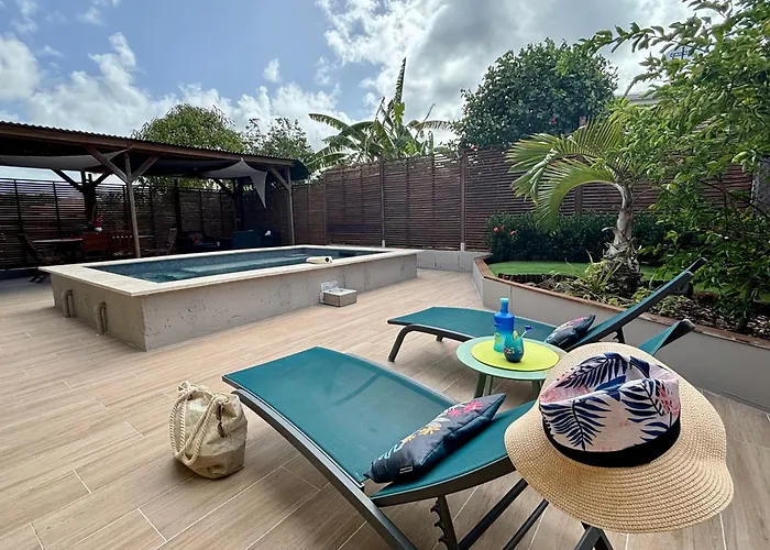 Villa Kay Lakansiel, magnifique cocon familial avec piscine