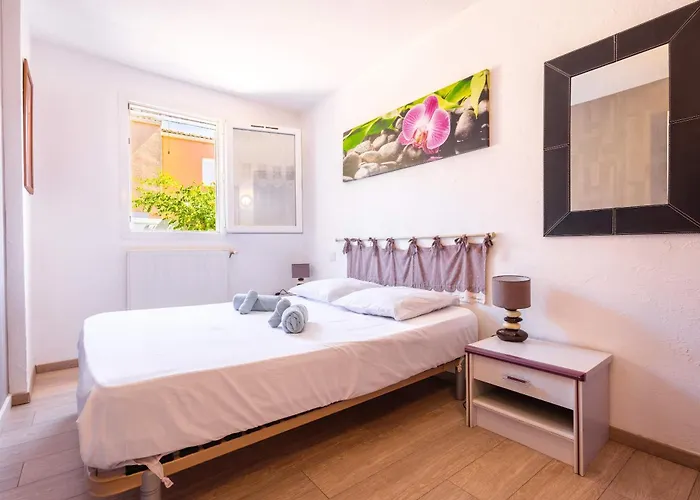 Confortable pavillon avec jardin à 900m de la plage