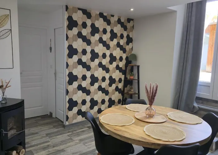 Le Petit Caporal - Cour Privée - Parking Privée