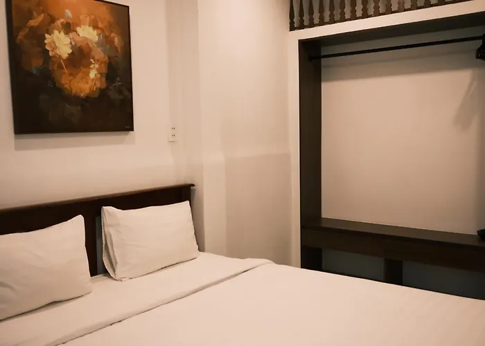 Saigon Holiday House