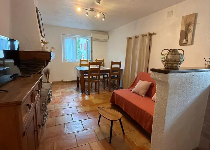 Maison provençale de village avec terrasse - Golfe de Saint-Tropez, Côte d'Azur