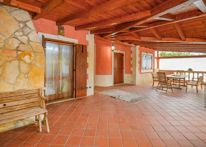Stunning Home In Vittoria