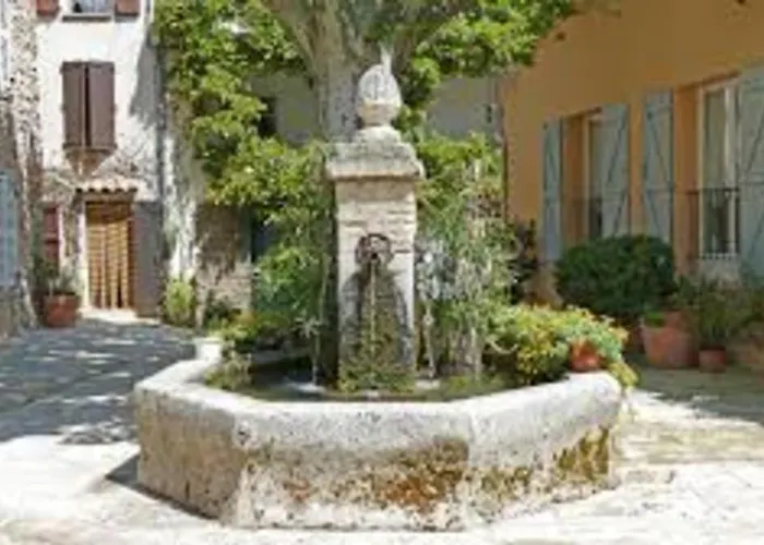 Charmante Maison De Village à Grimaud