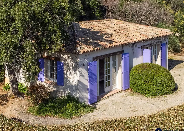 Villa climatisée avec piscine