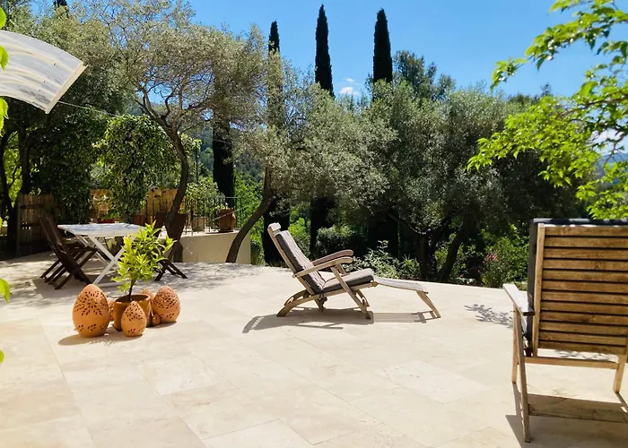 Villa De La Baume