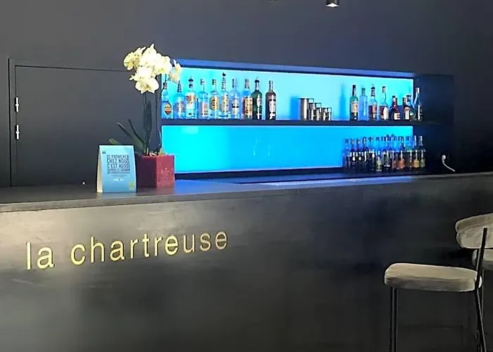  Restaurant La Chartreuse Logis De France