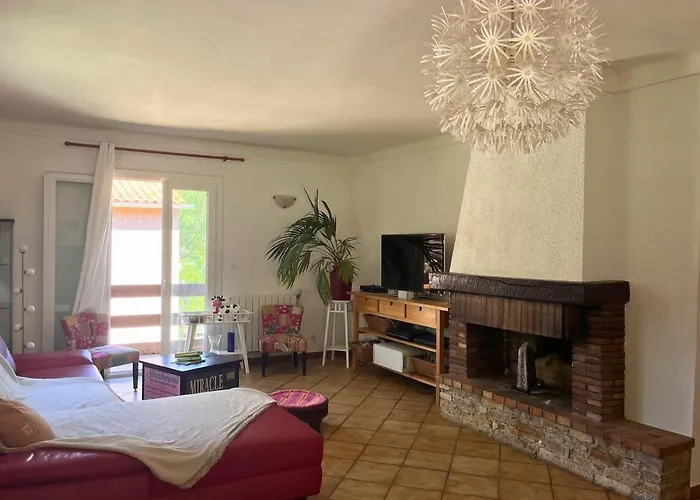 Le Refuge House In Provence