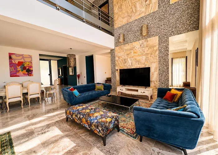 Villa Solis Elegant Villa With Private Pool