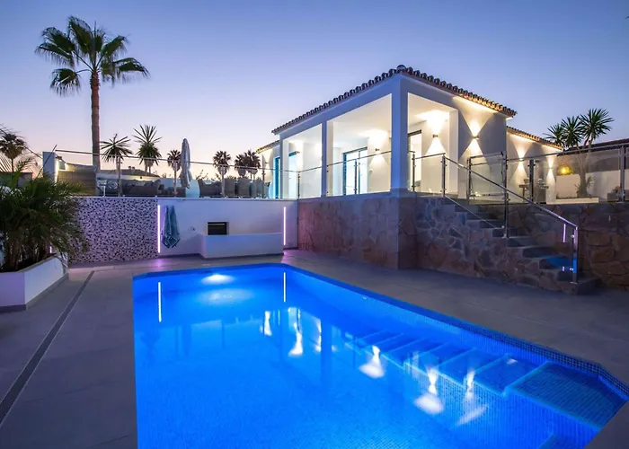 Villa Las Farolas - Luxury Villa El Faro