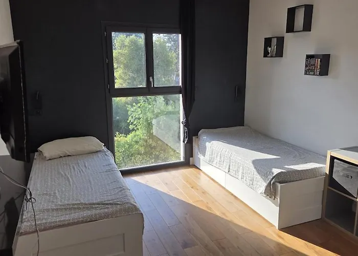 Villa climatisée avec piscine et jacuzzi