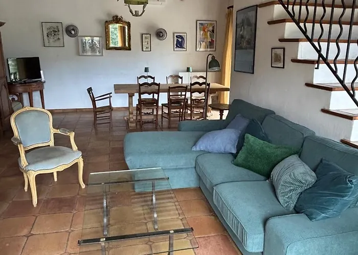 Provençal house with swimming pool&large garden