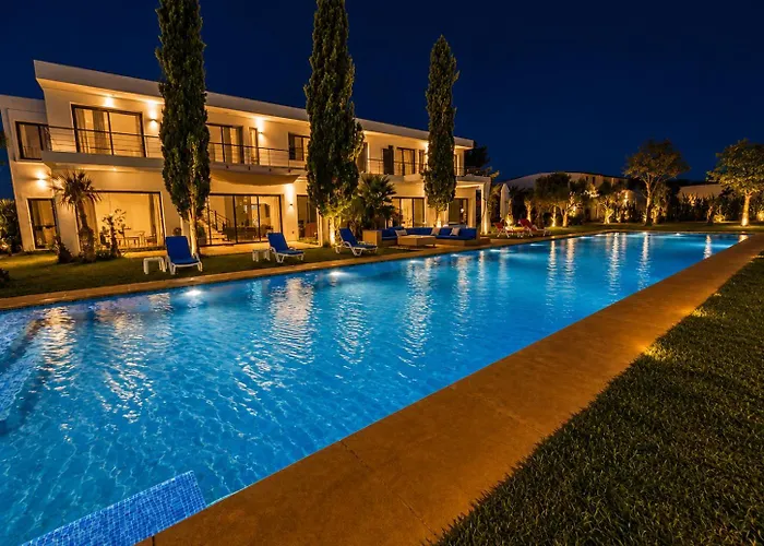 Villa Palm Oasis Dar Bouazza 300M2 Piscine 3 Suites - 4 Chambres - Homecity Signature Casablanca