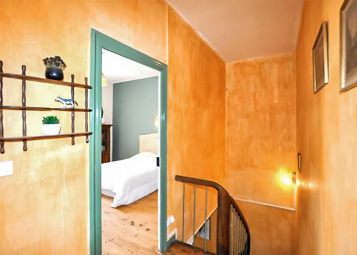 1 Bedroom Beautiful Home In Verzeille