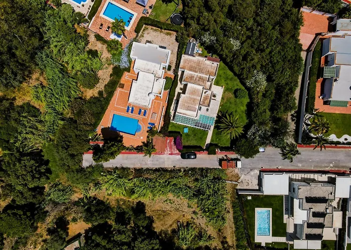 S08 Single Level Villa With A Private Pool