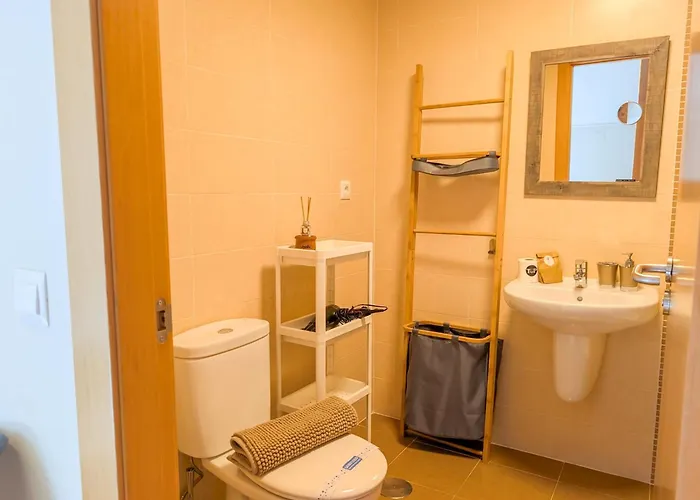 Casa Sur: Spacious & Stylish 4Br By The Sea