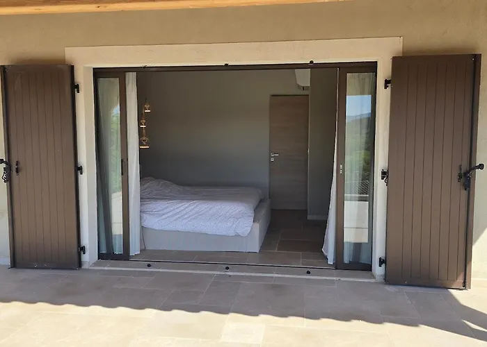 Magnifique villa à 5 minutes à pied du village