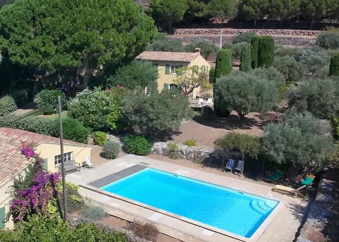 Maison avec vue , piscine et jardin