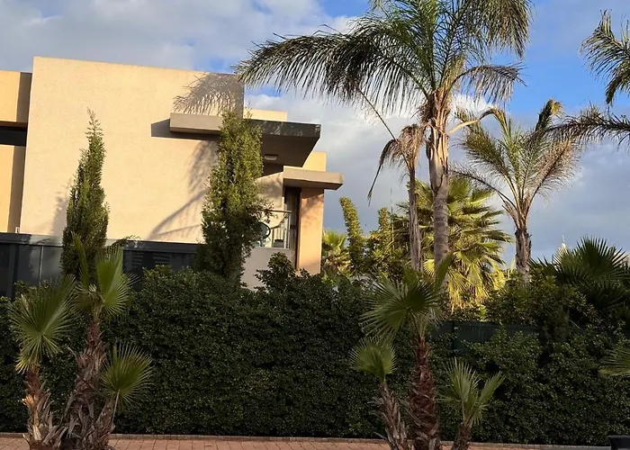 Dream Villa With Private Pool, Not Overlooked