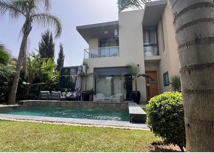 Dream Villa With Private Pool, Not Overlooked