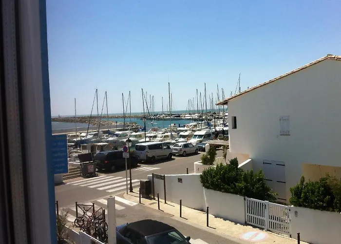 Resort: Les Vagues