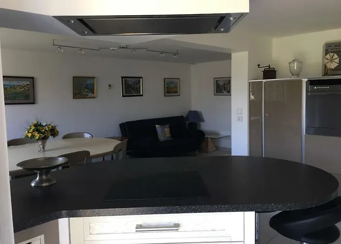 Au Bonheur