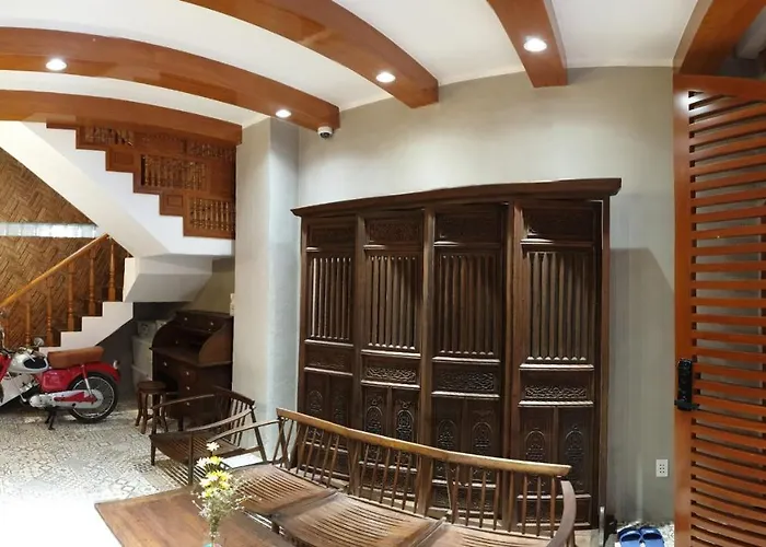 Saigon1984 Vintage Private Home Central District 1 With 6 Bedrooms And 6 Bathrooms